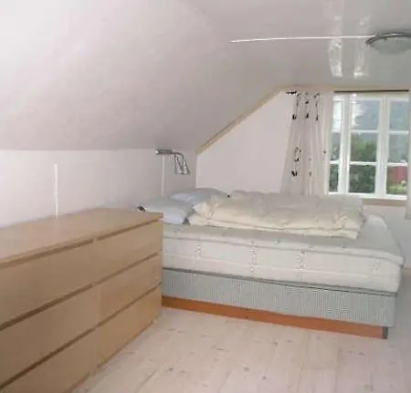 Jondal Apartment *