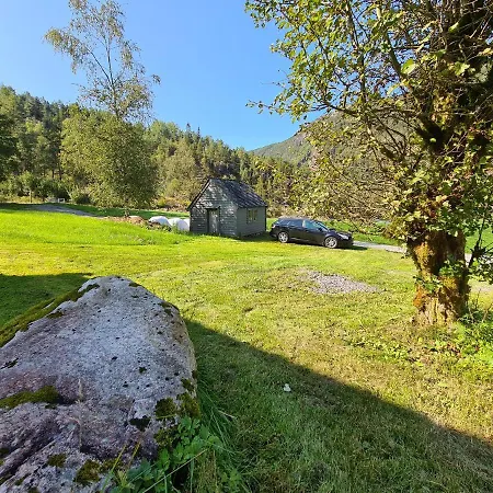 With Bed Linen Incuded